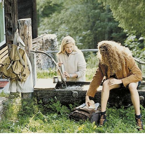 montafon_frauen-am-brunnen